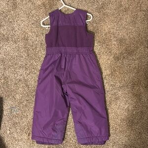 Weatherproof size 2T girls bibs and jacket. Good condition